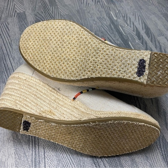TOMS Desert Wedge Whisper Burlap Suede Espadrille Booties - Picture 10 of 15